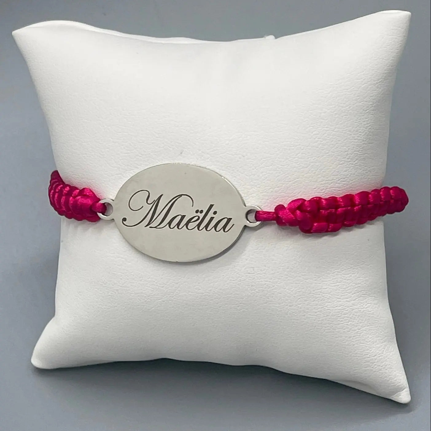 Bracelet Personnalisé avec Cordon Rose - Gravure Laser ROUSSILLON CRÉATIONS