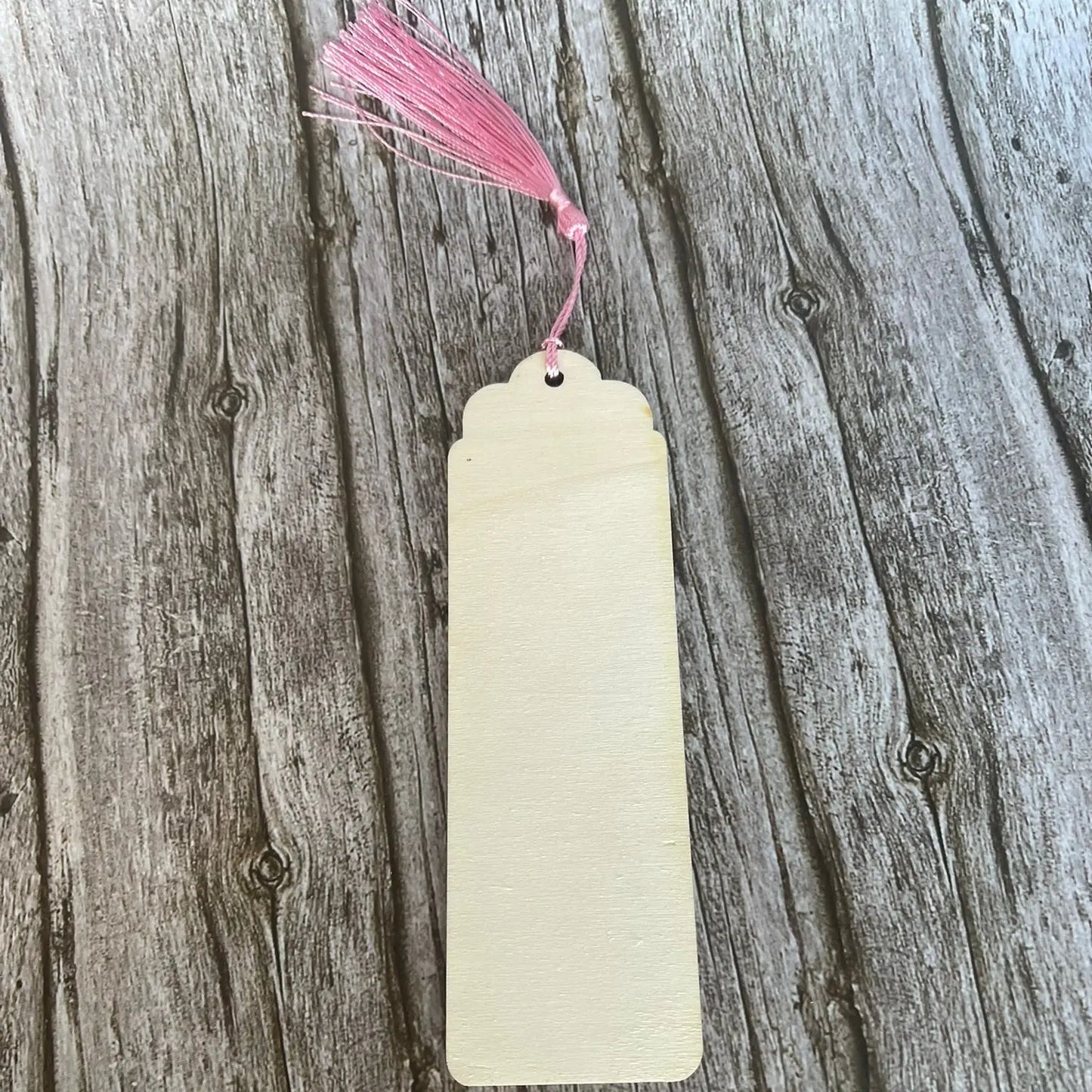 Marque-page en bois gravé “Juste un chapitre de plus” – Accessoire de lecture artisanal ROUSSILLON CRÉATIONS