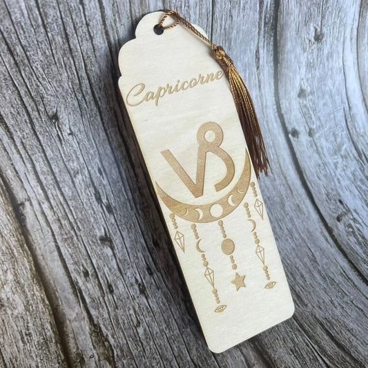 Marque-page astrologique Capricorne en bois gravé – Signe du zodiaque ♑ ROUSSILLON CRÉATIONS