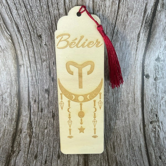 Marque-page astrologique Bélier en bois gravé – Signe du zodiaque