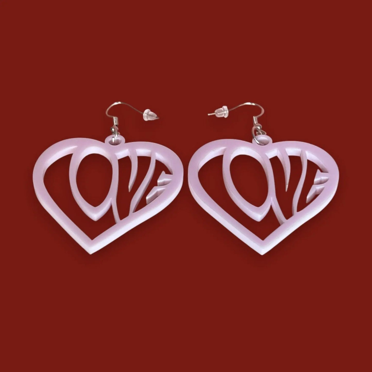 Boucles d’oreilles LOVE — Cœur ajouré en Acrylique rose pâle pastel ROUSSILLON CRÉATIONS