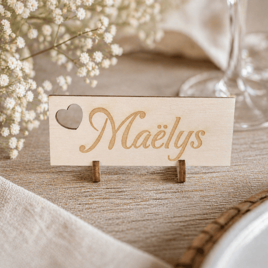 Marque-place Bois Personnalisé – Prénom Gravé & Cœur Découpé Mariage Personnalisable Roussillon-Creations-Tautavel-66