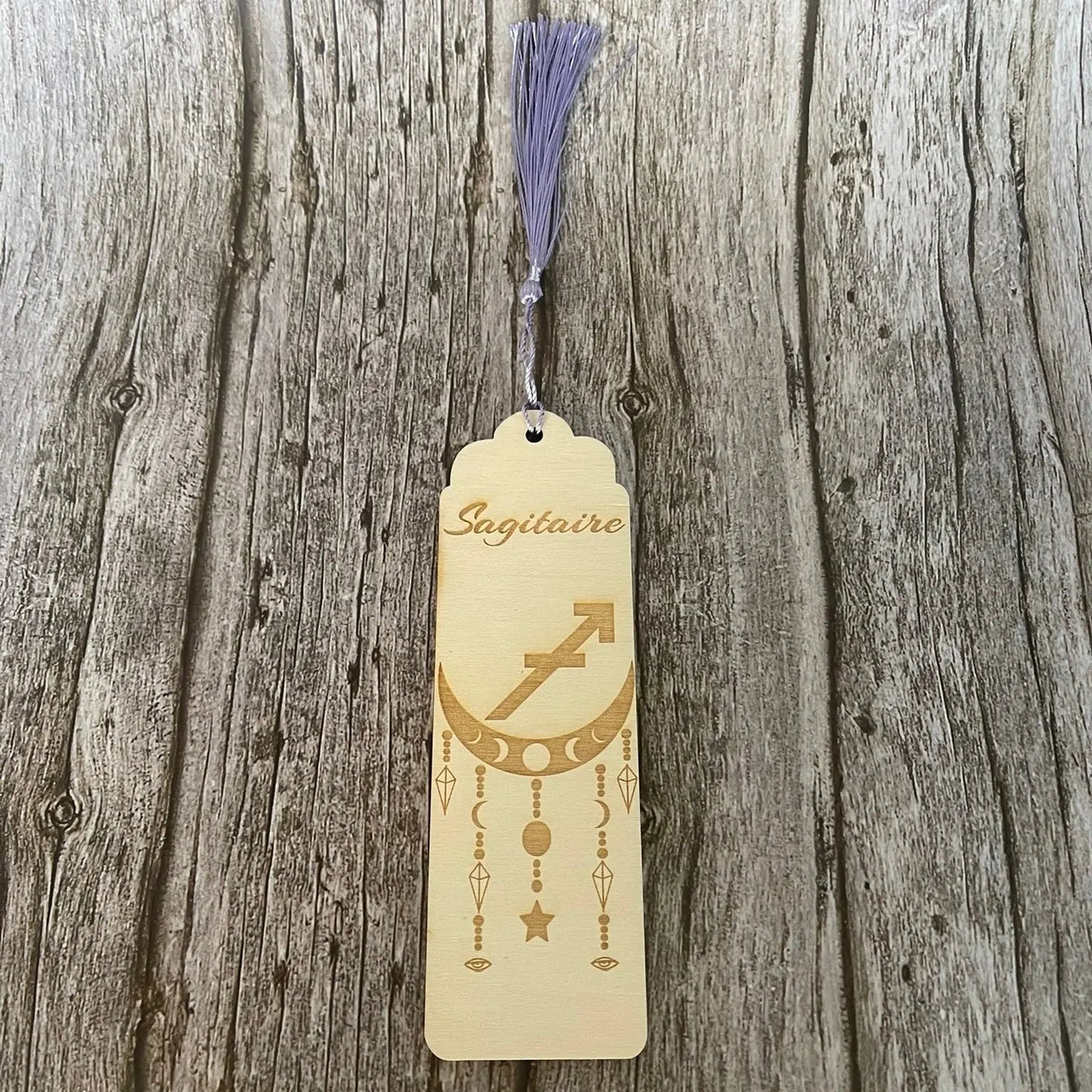 Marque-page astrologique Sagittaire en bois gravé – Signe du zodiaque ♐ ROUSSILLON CRÉATIONS