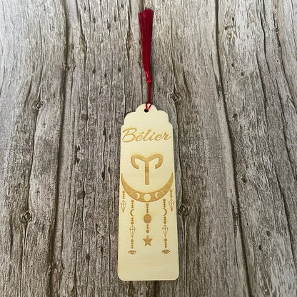 Marque-page astrologique Bélier en bois gravé – Signe du zodiaque ♈ ROUSSILLON CRÉATIONS