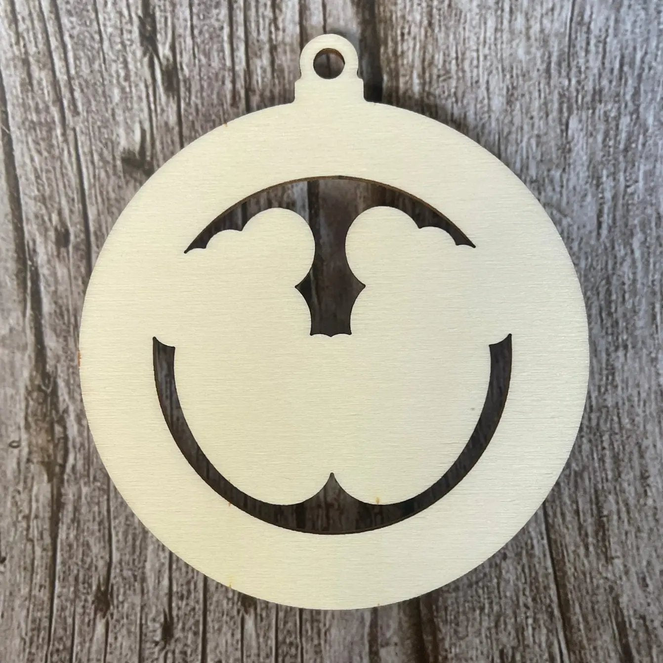 🎄 Boule de Noël personnalisable – “Mon Premier Noël” en bois gravé avec prénom ROUSSILLON CRÉATIONS