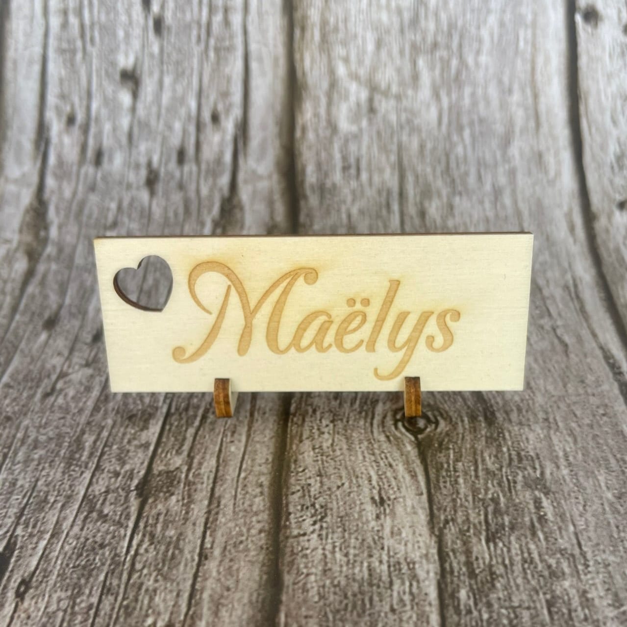 Marque-place Bois Personnalisé – Prénom Gravé & Cœur Découpé Mariage Personnalisable Roussillon-Creations-Tautavel-66