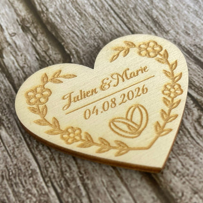 Magnet mariage personnalisé en bois – Cœur gravé avec prénoms et date Mariage Personnalisable Roussillon-Creations-Tautavel-66