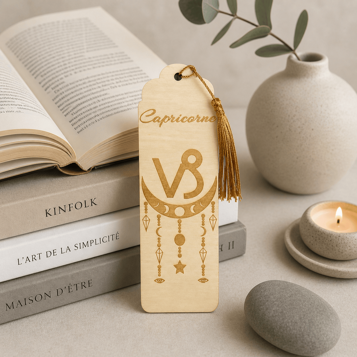 Marque-page astrologique Capricorne en bois gravé – Signe du zodiaque