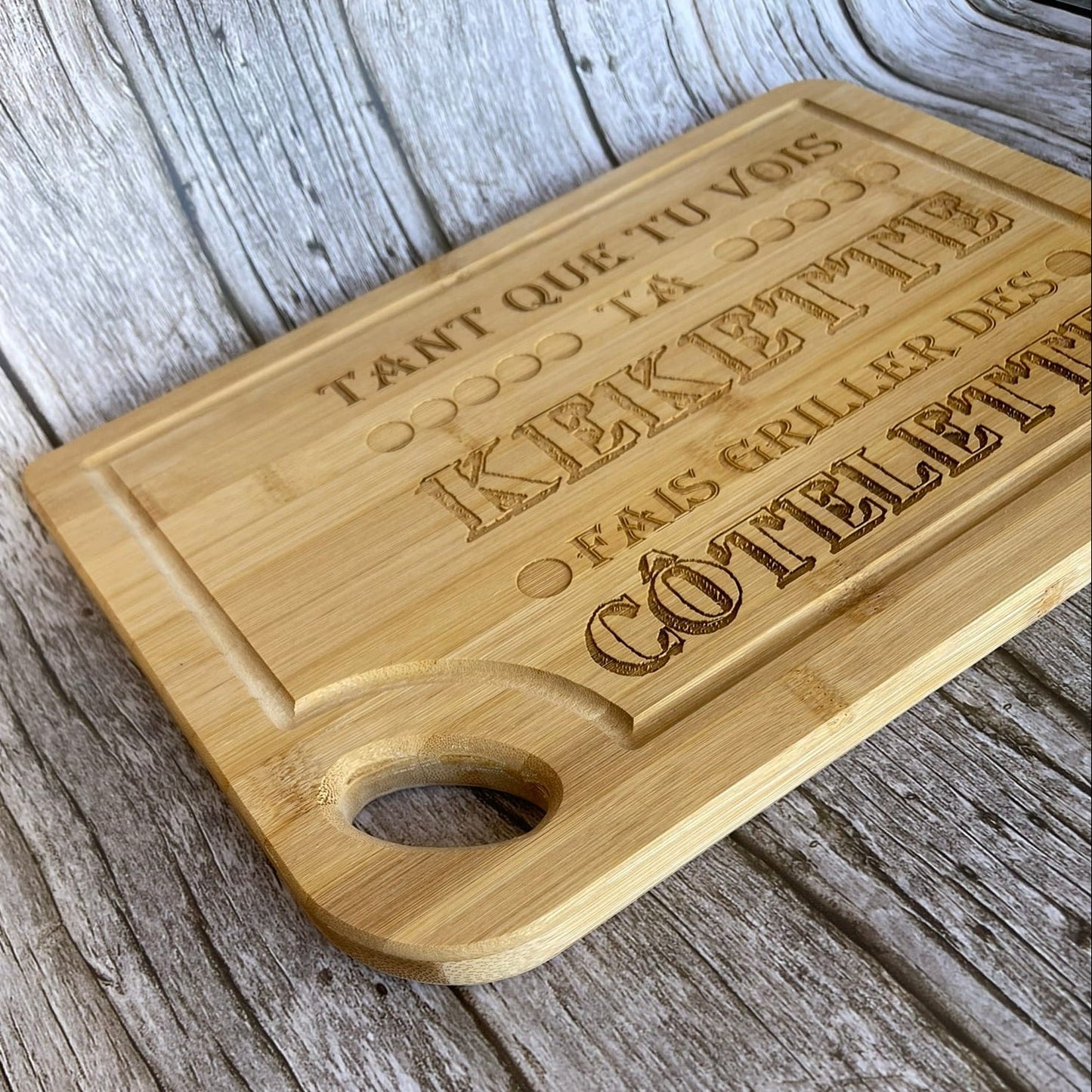 Planche à Découper Bambou Gravée – Tant que tu vois ta kekette, fais griller des côtelettes