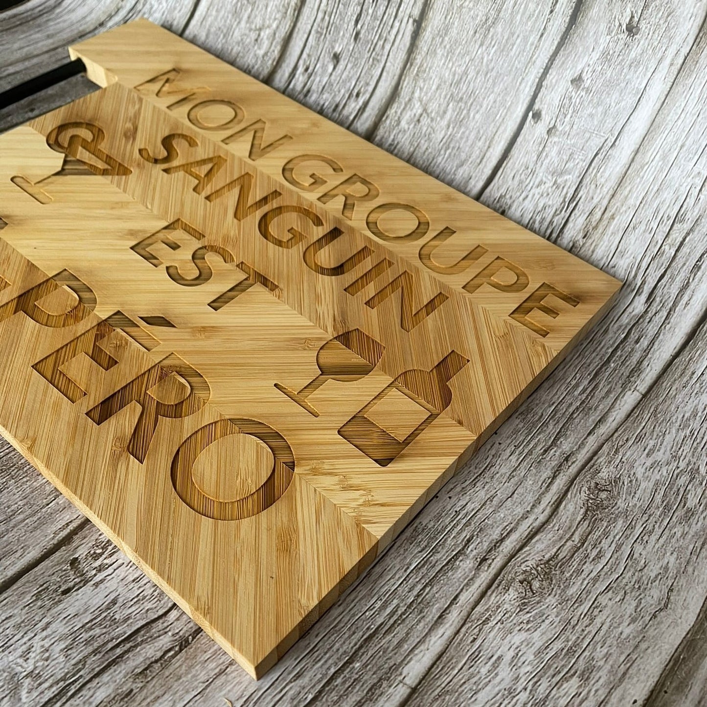 Planche à Découper Bambou Gravée – Groupe Sanguin Apéro Planche à découper / planche apéro Roussillon-Creations-Tautavel-66