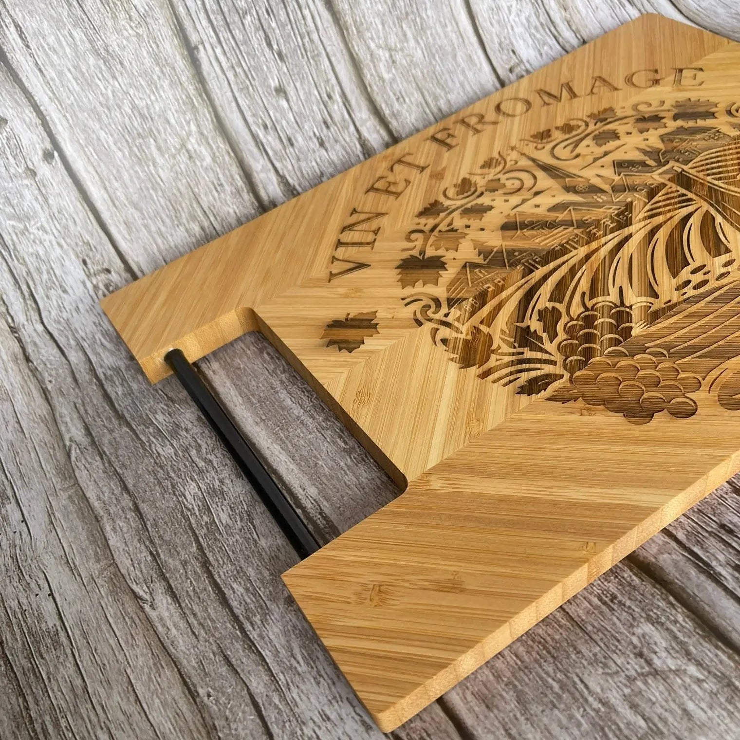 Planche à Découper en bambou gravée -Vin et Fromage ROUSSILLON CRÉATIONS