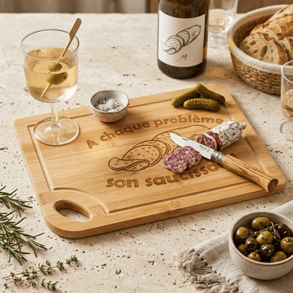 Planche à Découper Bambou Gravée – À chaque problème son saucisson !