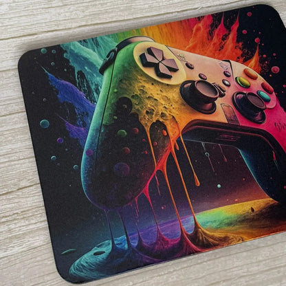 Vue de profil montrant épaisseur 5mm confort tapis de souris pour longues sessions de jeu